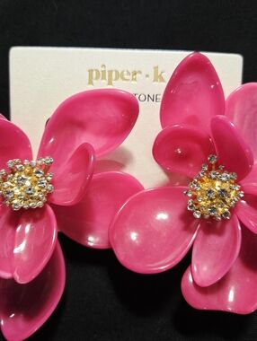 NWT Piper K Pink Earrings Glass Stones